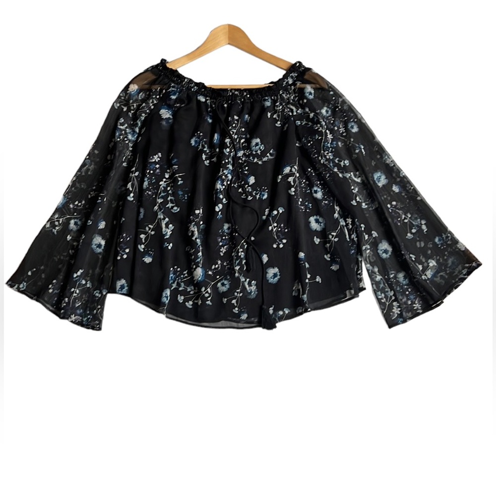 TJD Off‎ the Shoulder Blue Floral Print Peasant Top Size Small